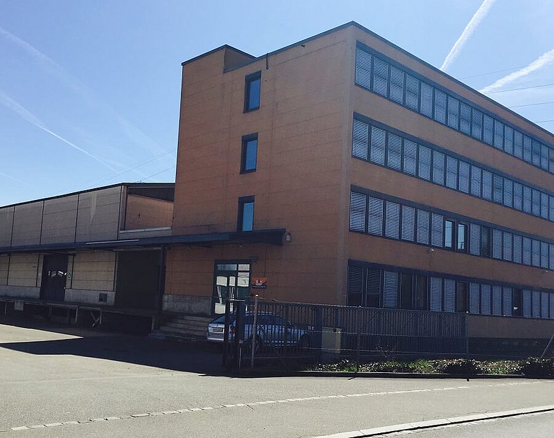 Firmengebäude am Standort Regensdorf in der Schweiz 